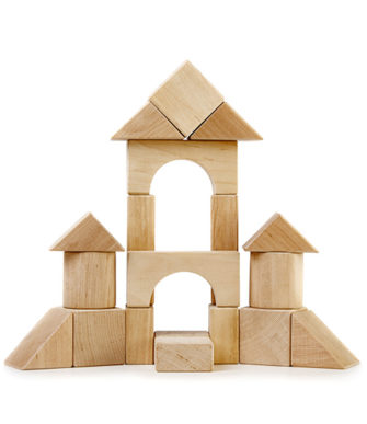 19-521_Lagentium-Website-Refresh_Homepage_Teaser_2_580x580 A wooden fort made out of wooden building blocks